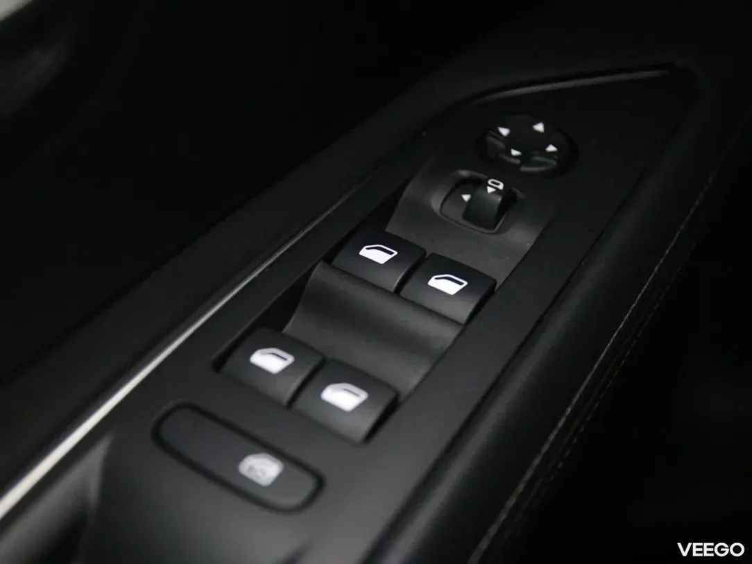 Peugeot 3008 1.2 96kW