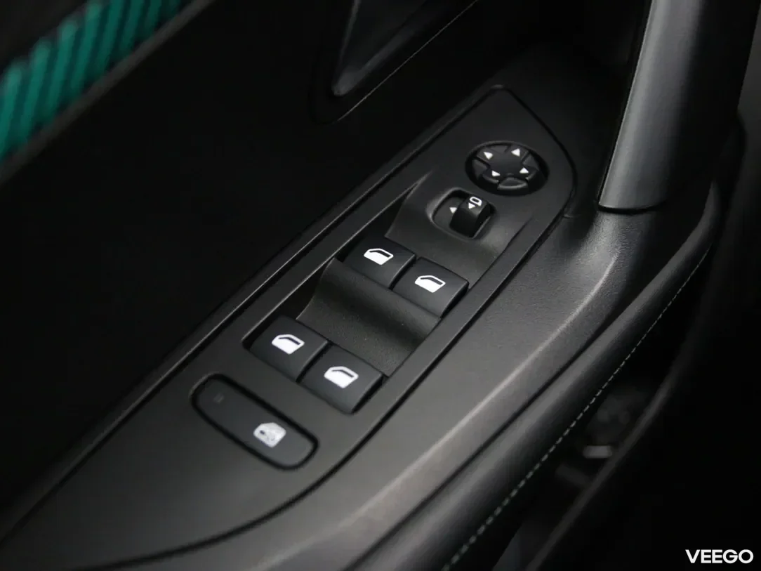 Peugeot 2008 1.2 96kW