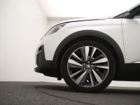 Peugeot 3008 1.2 96kW thumbnail