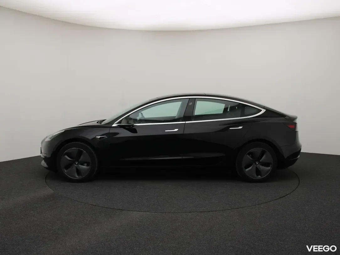 Tesla Model 3 0 239kW