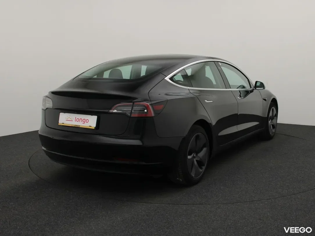 Tesla Model 3 0 239kW