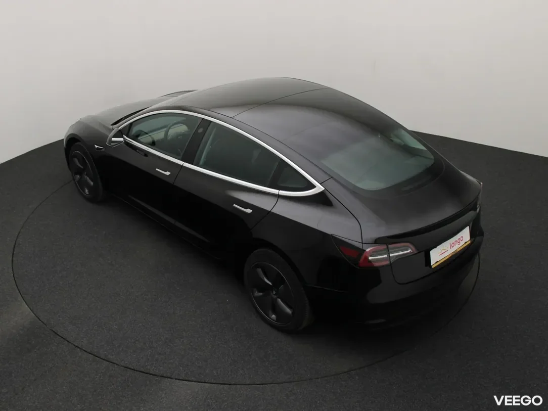 Tesla Model 3 0 239kW