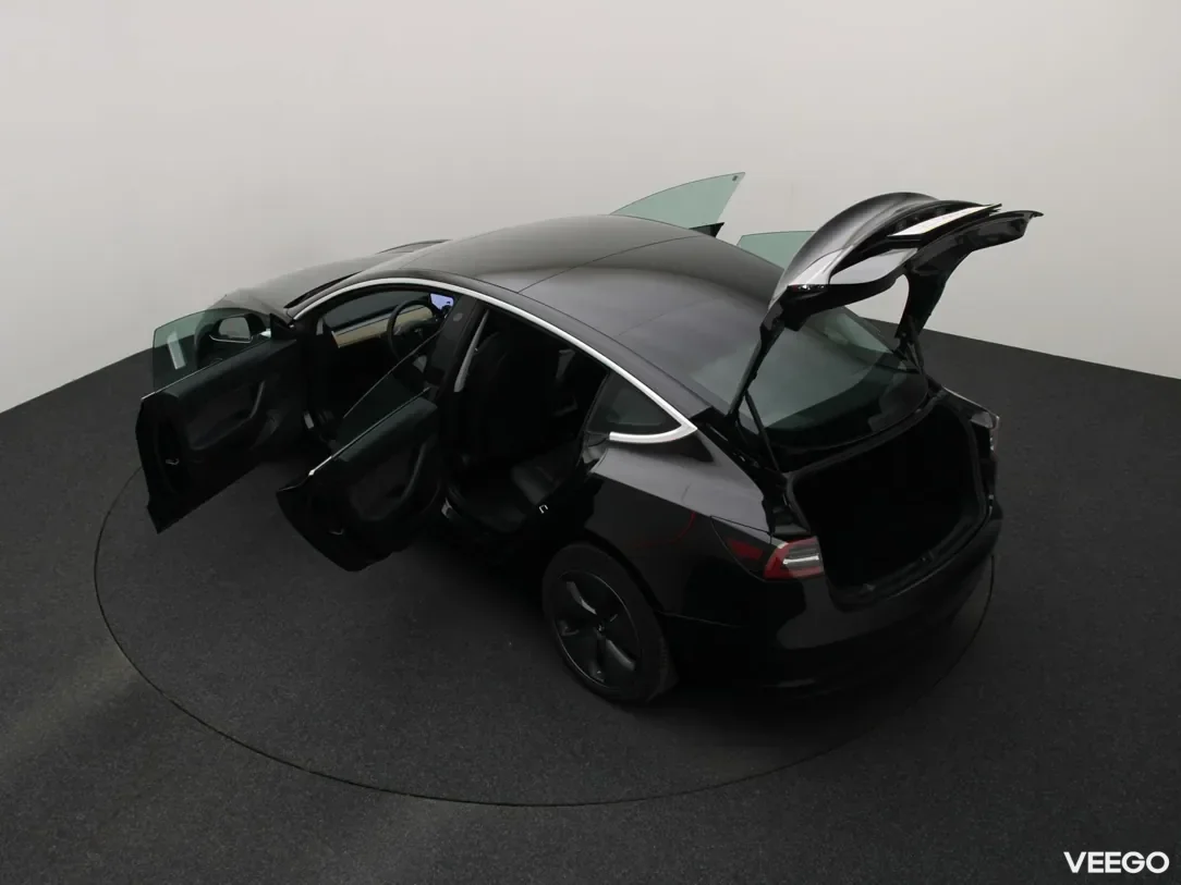 Tesla Model 3 0 239kW