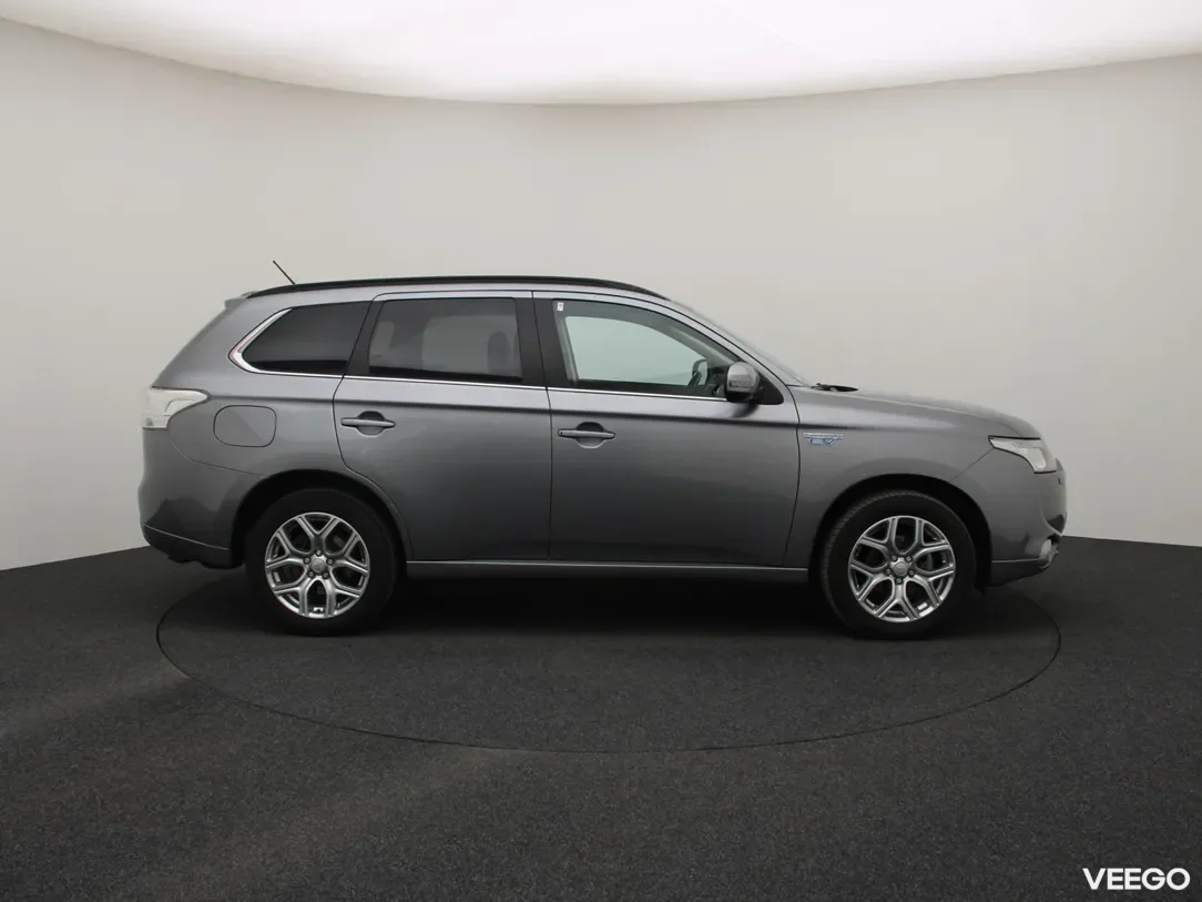 Mitsubishi Outlander 2 149kW