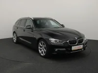 BMW 320 2 135kW thumbnail