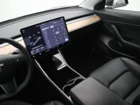 Tesla Model 3 0 239kW thumbnail