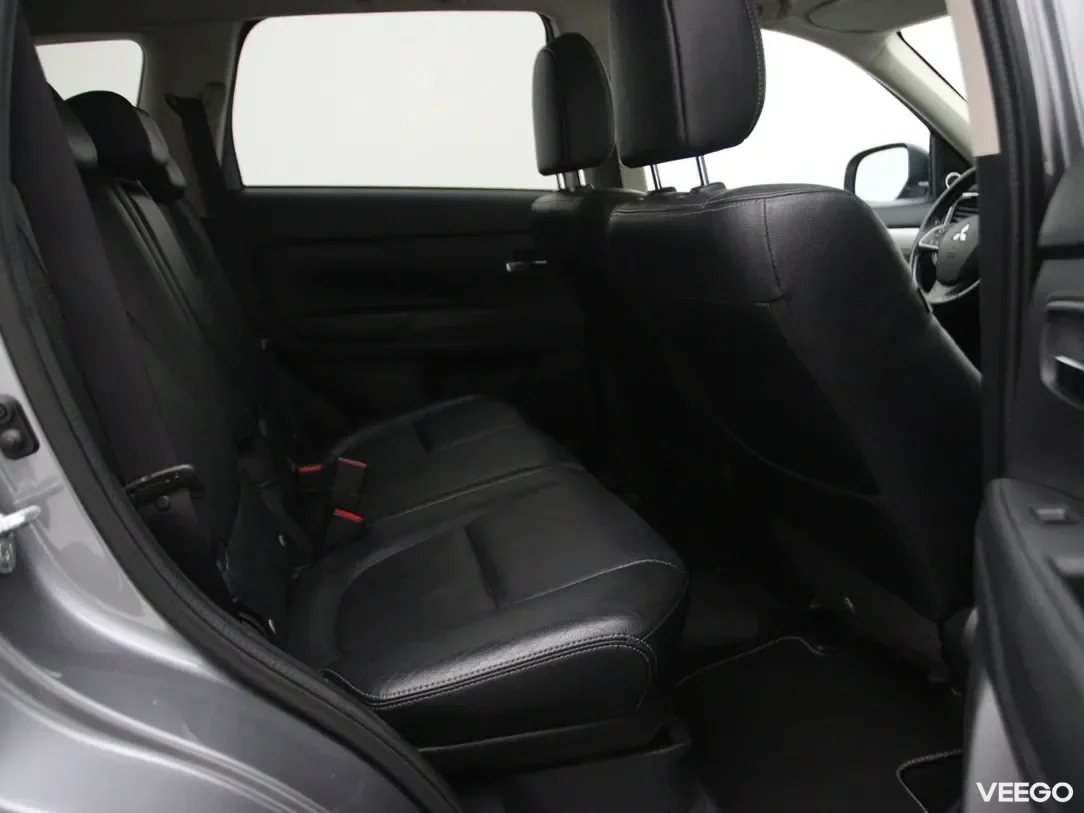 Mitsubishi Outlander 2 149kW