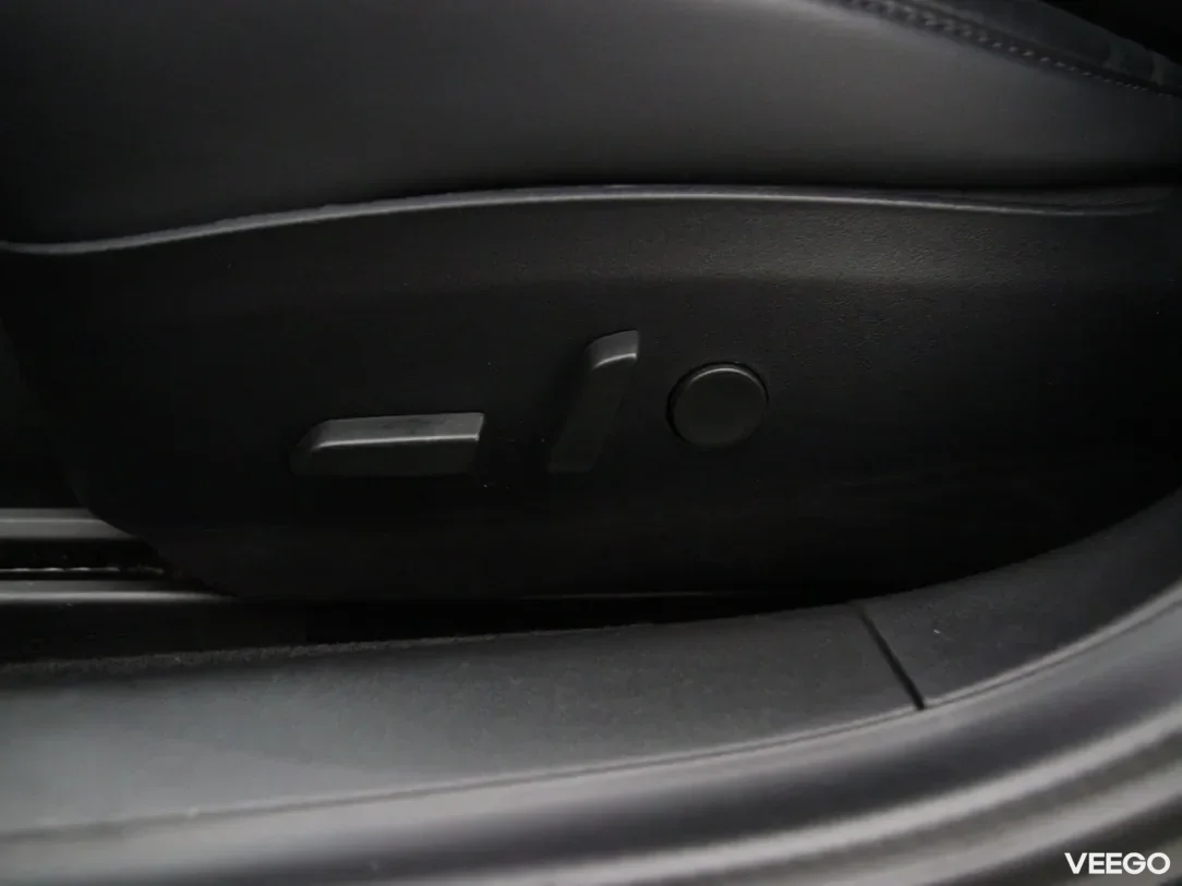 Tesla Model 3 0 239kW