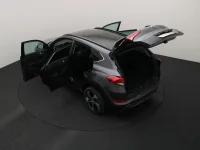 Hyundai Tucson 2 136kW thumbnail