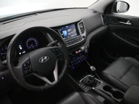 Hyundai Tucson 2 136kW thumbnail