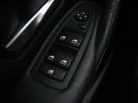 BMW 320 2 135kW thumbnail