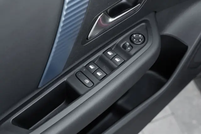 Image of Citroen C4 100kW