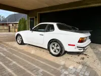 Porsche 944 Turbo 2.5 188kW thumbnail