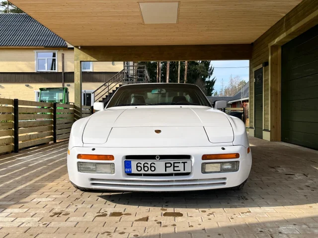 Image of Porsche 944 Turbo 2.5 188kW