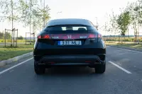 Honda Civic i-VTEC 1.8 103kW thumbnail