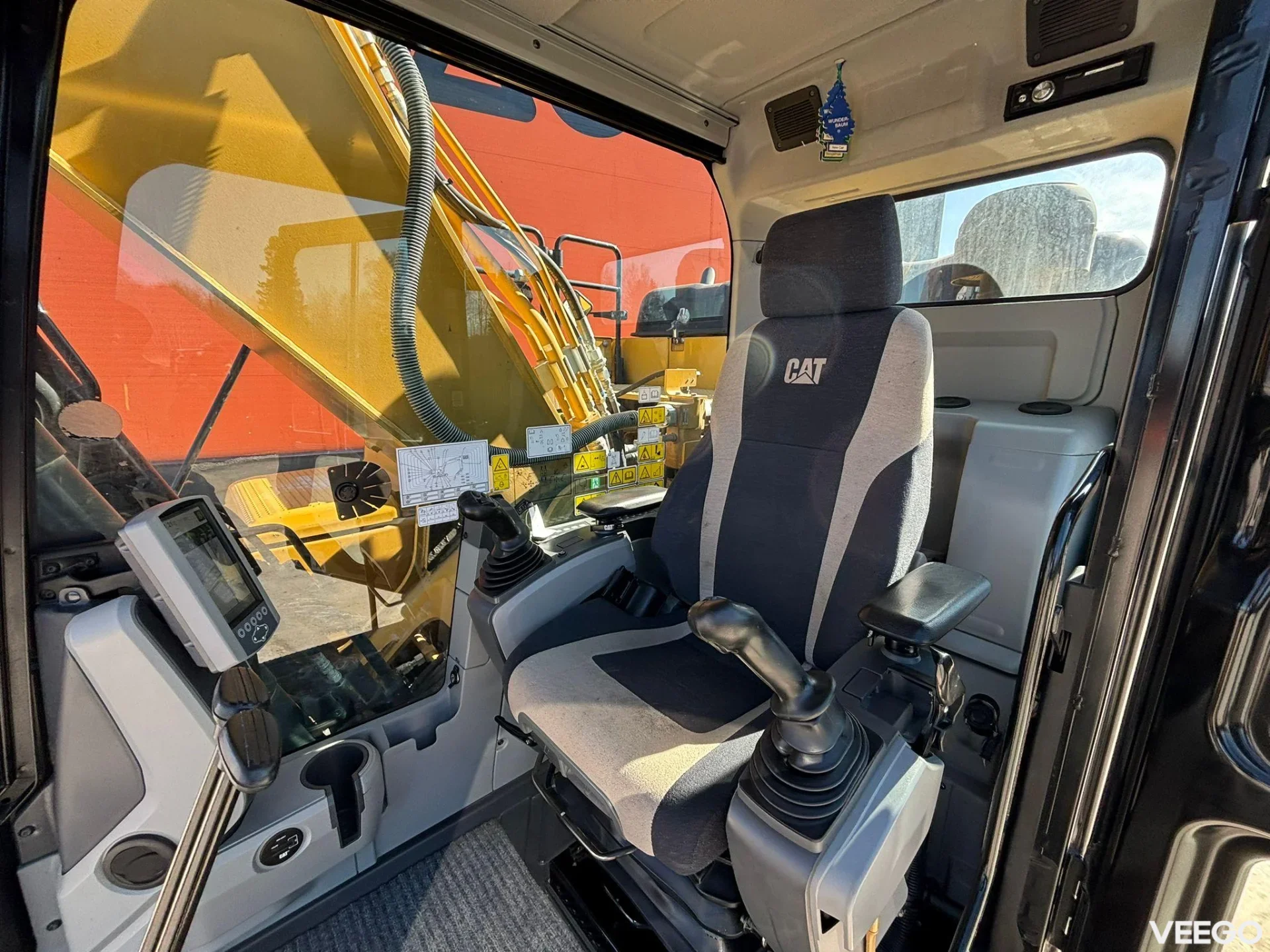 Caterpillar 330 AC / CENTRAL LUBRICATION 178kW