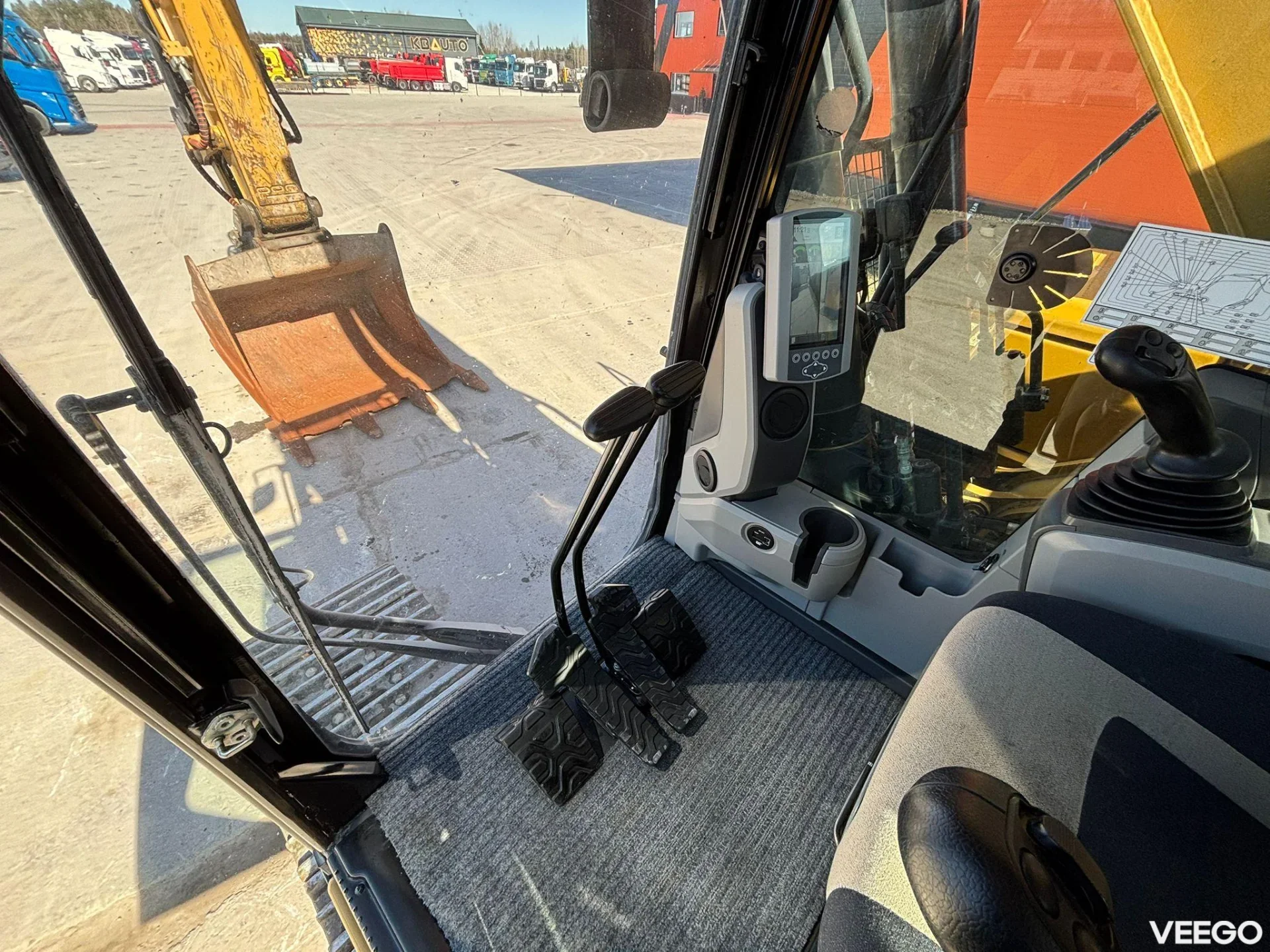 Caterpillar 330 AC / CENTRAL LUBRICATION 178kW