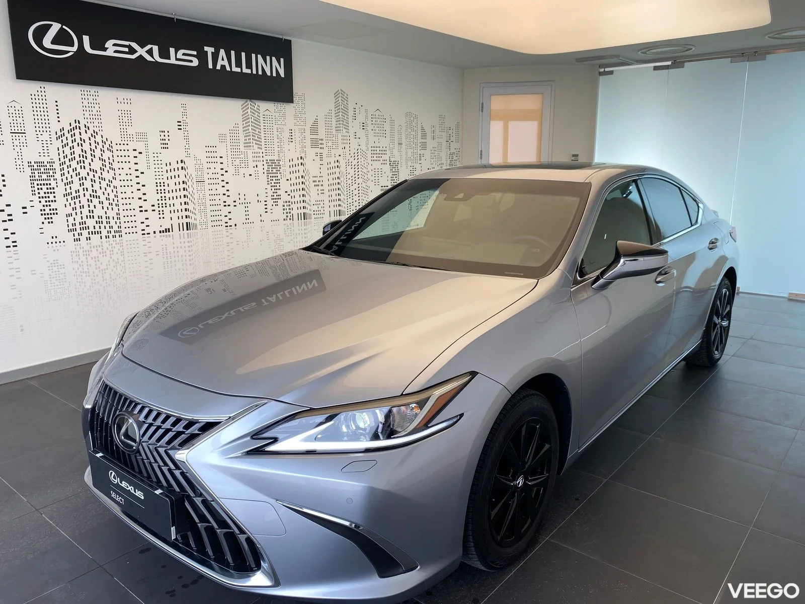 Lexus ES 300h - 131kW