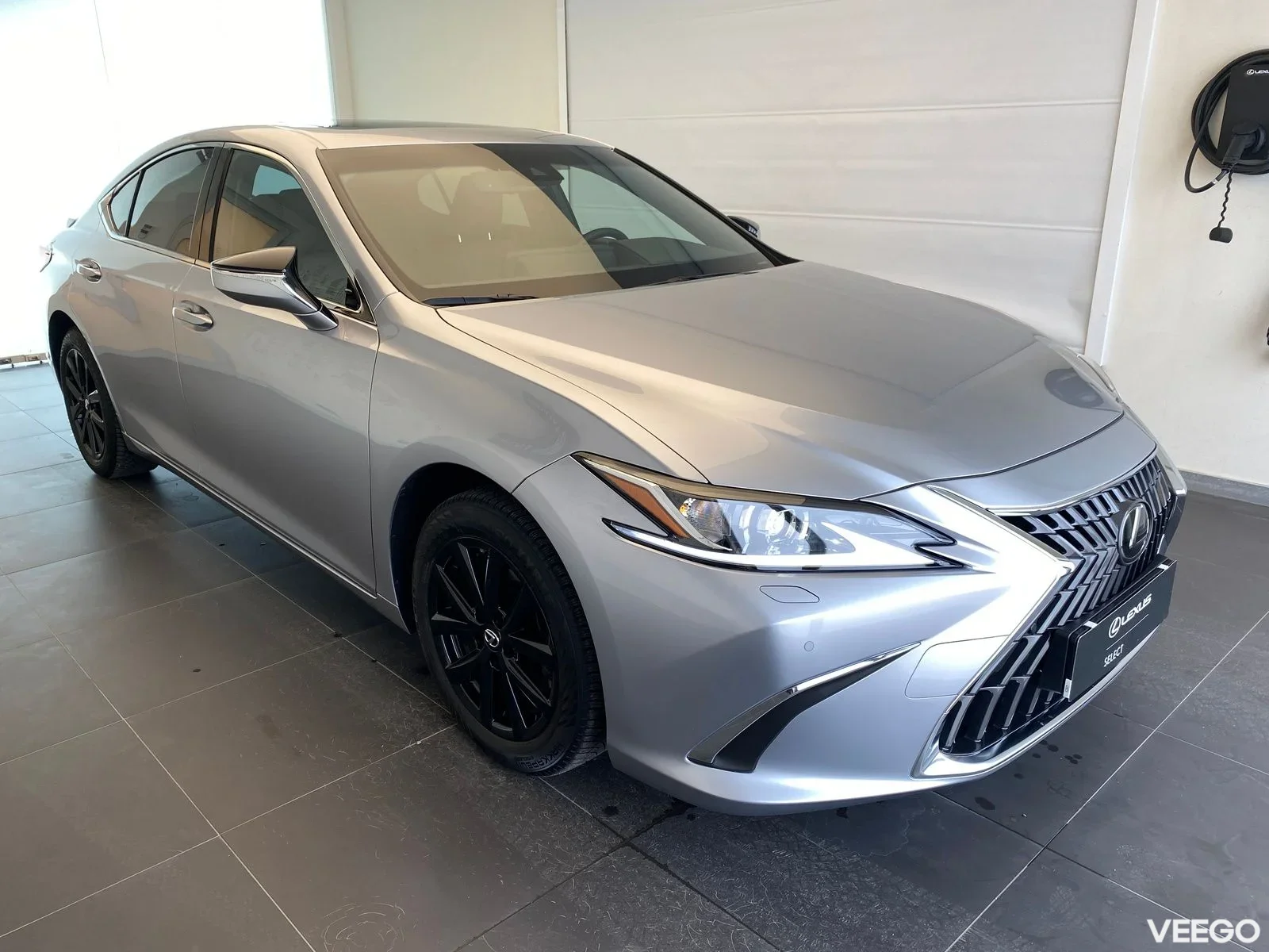 Lexus ES 300h - 131kW