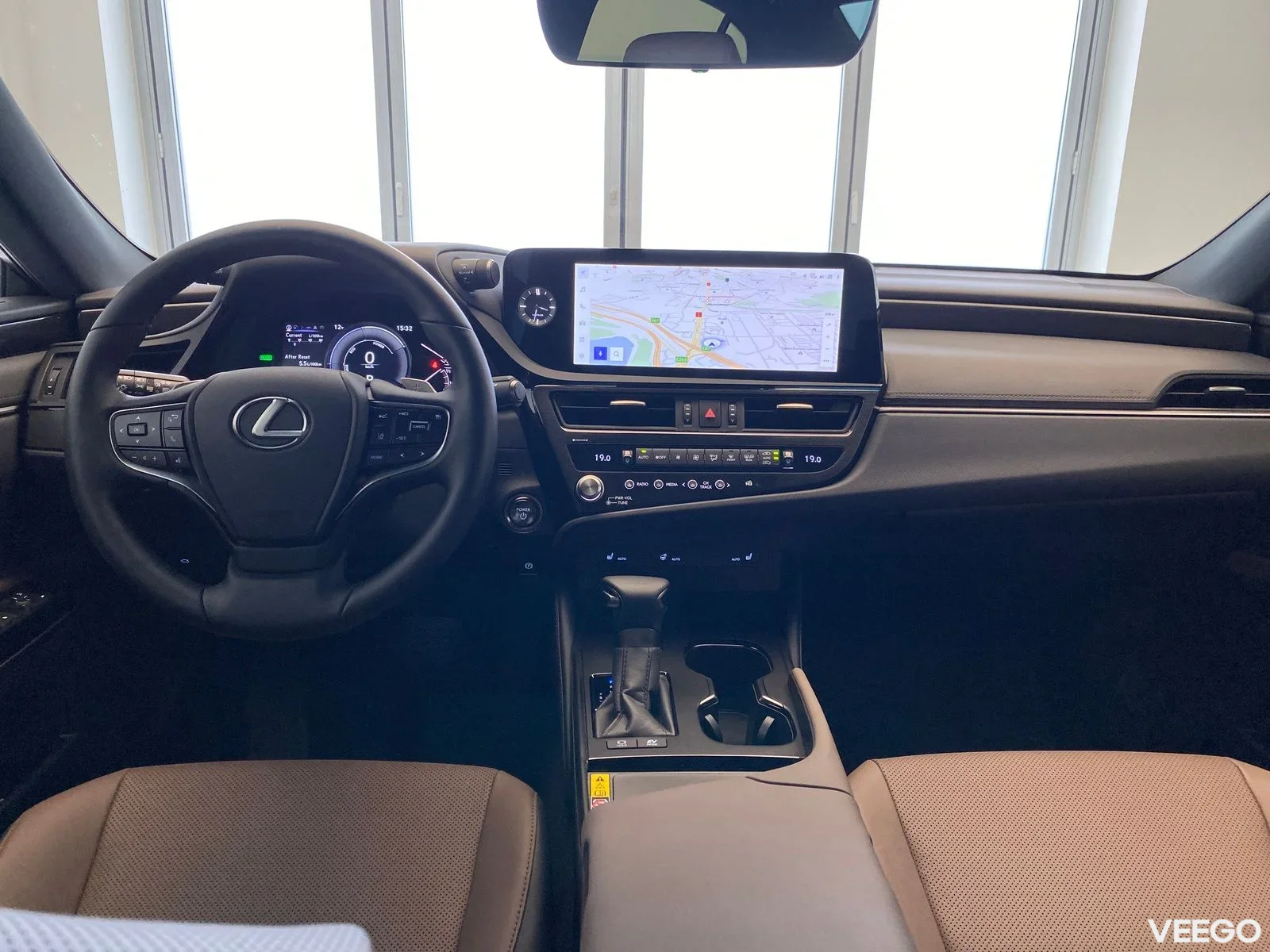 Lexus ES 300h - 131kW