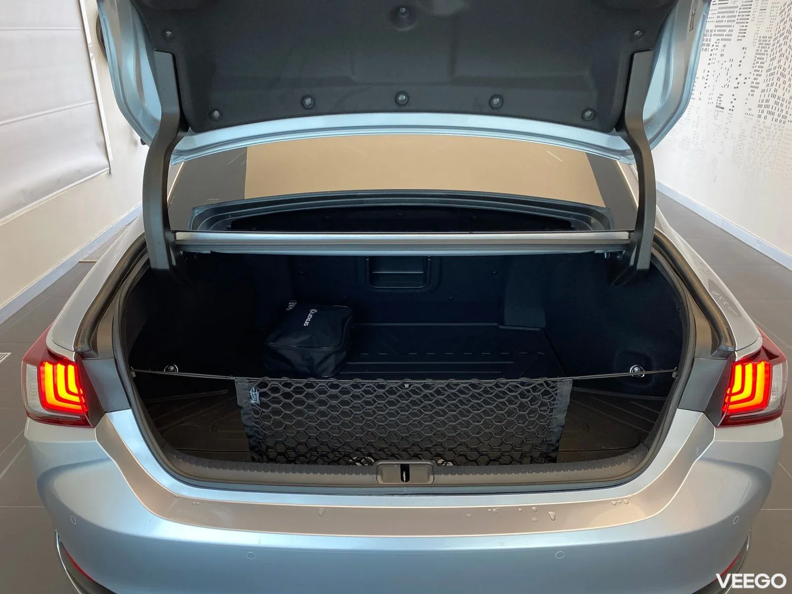 Lexus ES 300h - 131kW