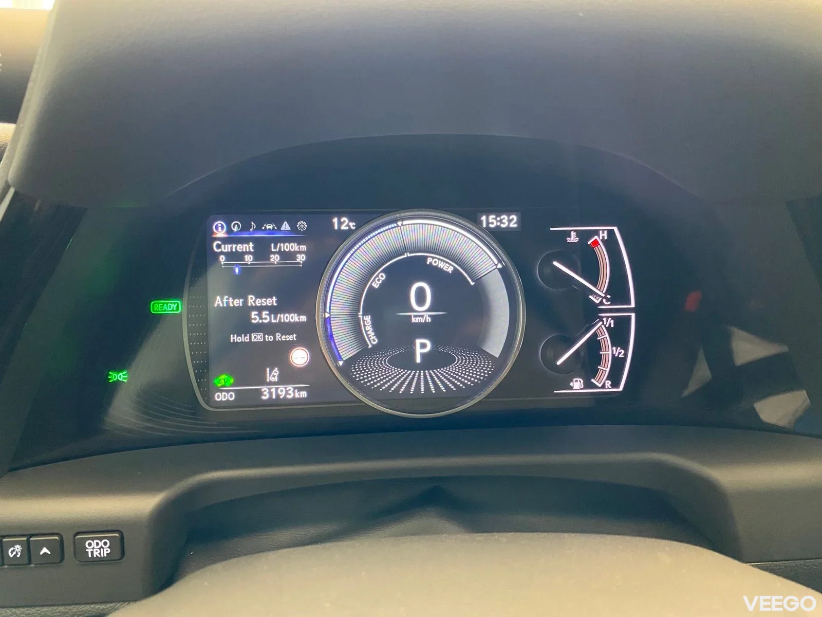 Lexus ES 300h - 131kW