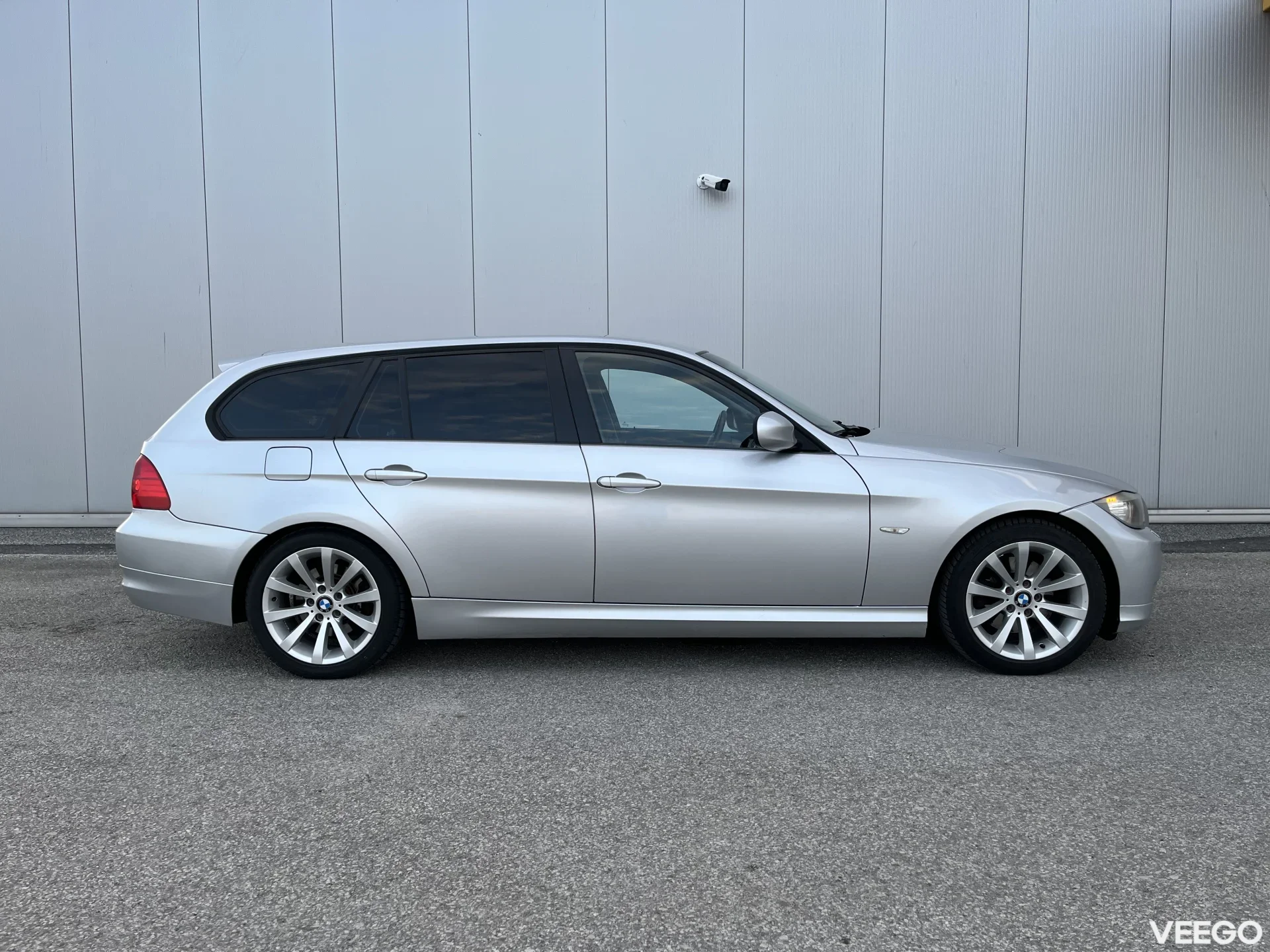BMW 318 2.0 105kW