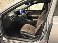 Lexus ES 300h - 131kW thumbnail