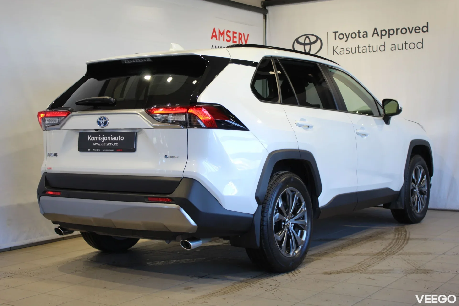 Toyota RAV4 Luxury Limited 2.5 131kW