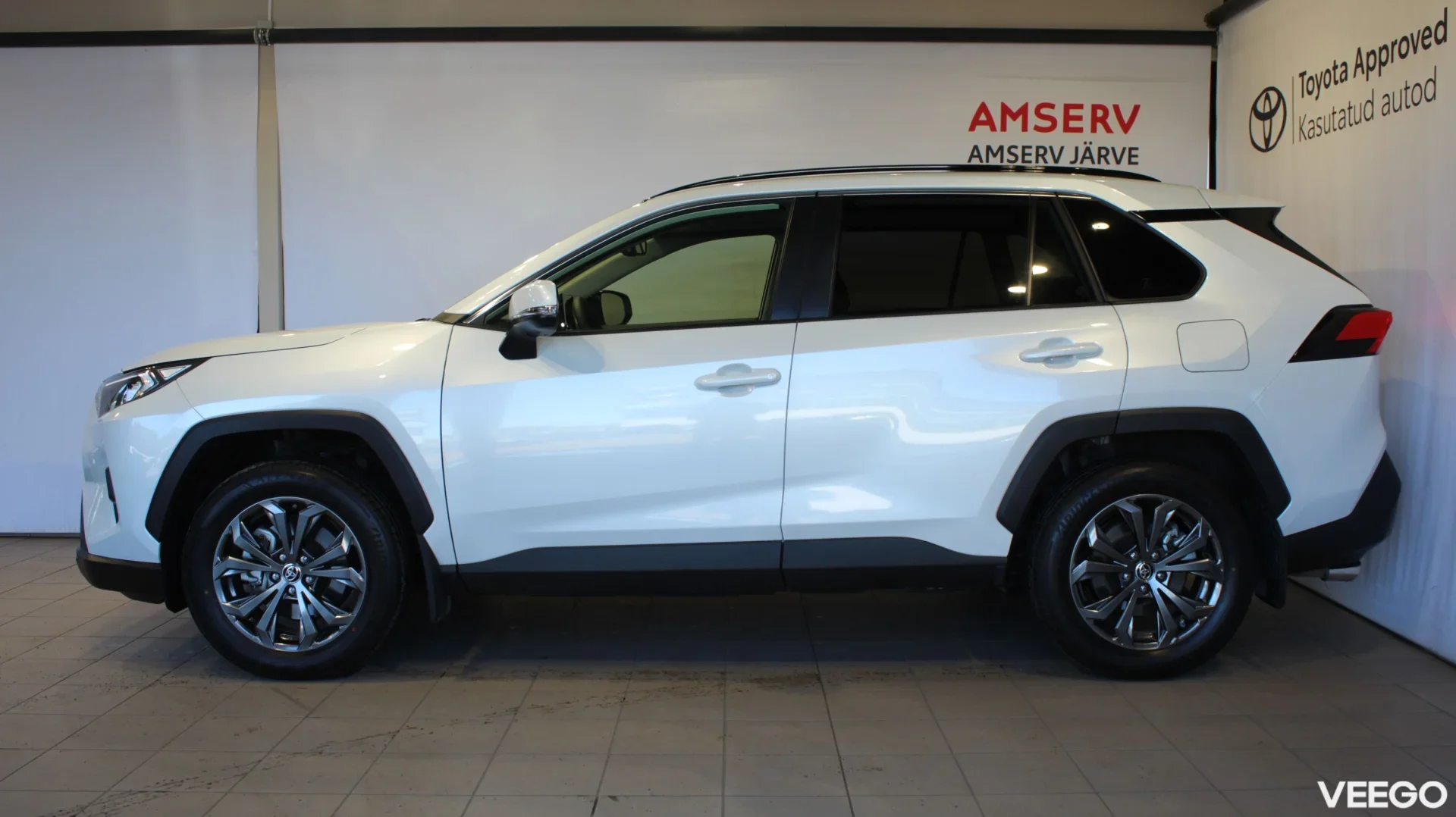 Toyota RAV4 Luxury Limited 2.5 131kW