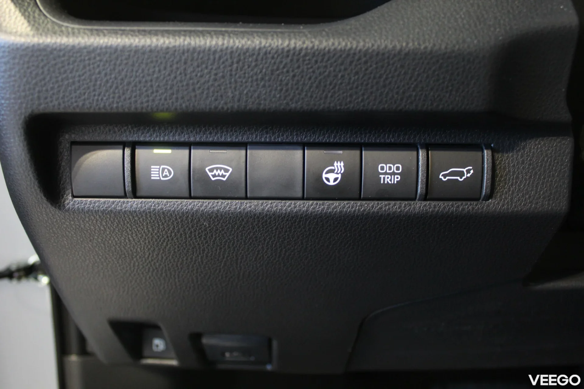 Toyota RAV4 Luxury Limited 2.5 131kW