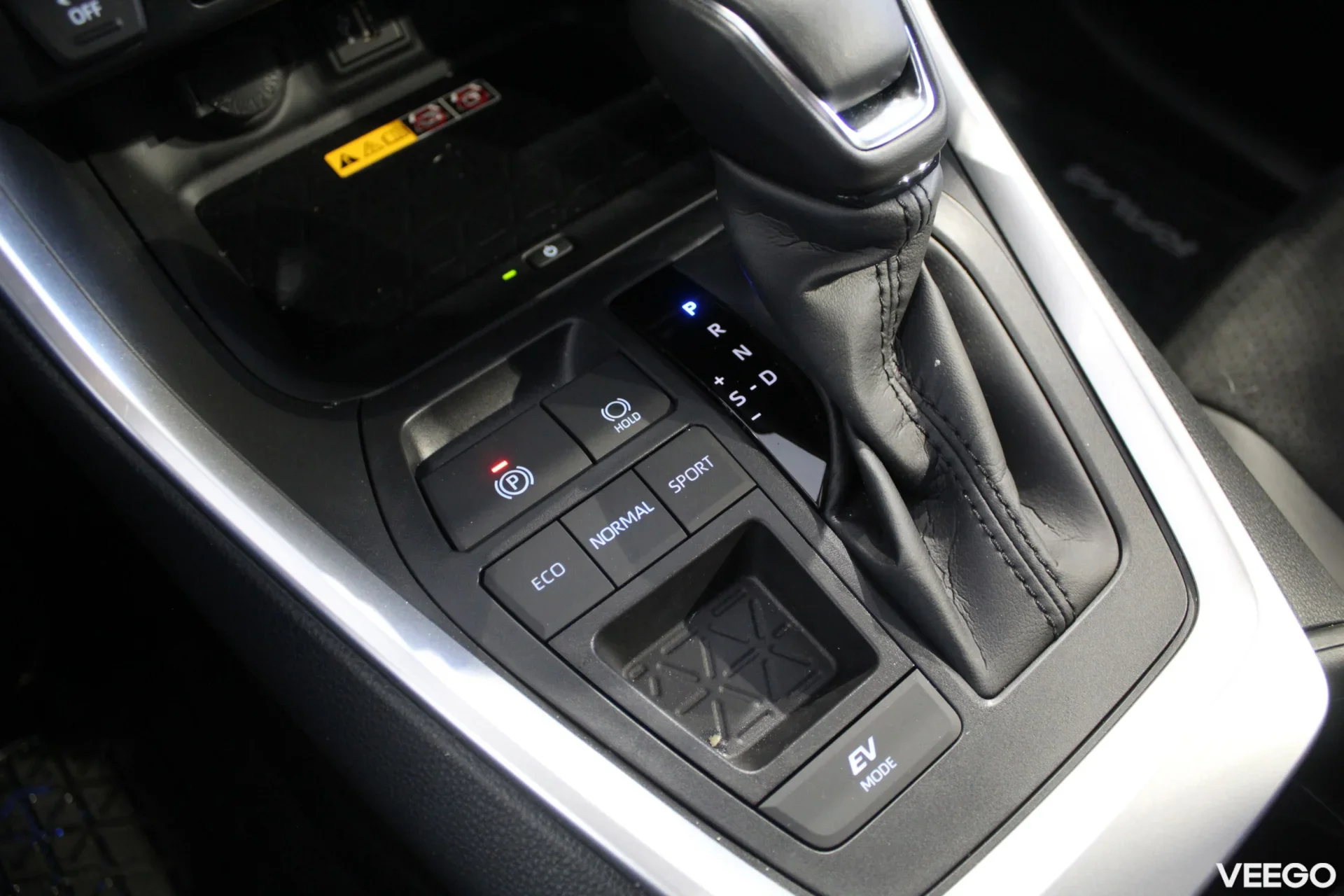 Toyota RAV4 Luxury Limited 2.5 131kW