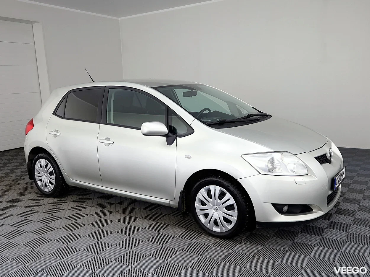 Toyota Auris 1.6 91kW