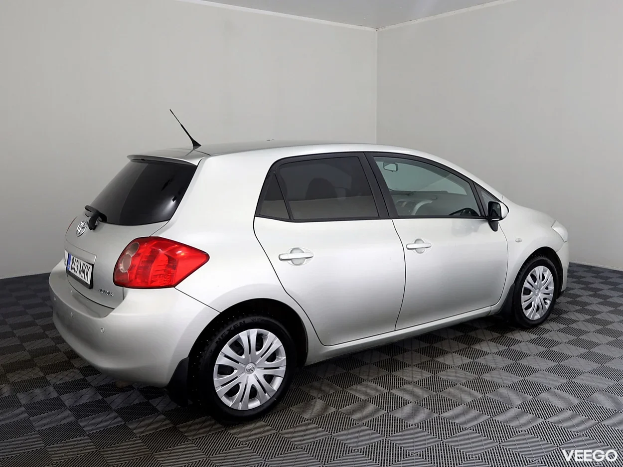 Toyota Auris 1.6 91kW