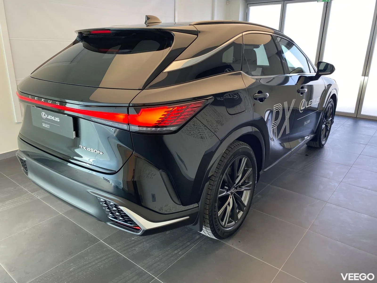 Lexus RX 450h+ - 136kW