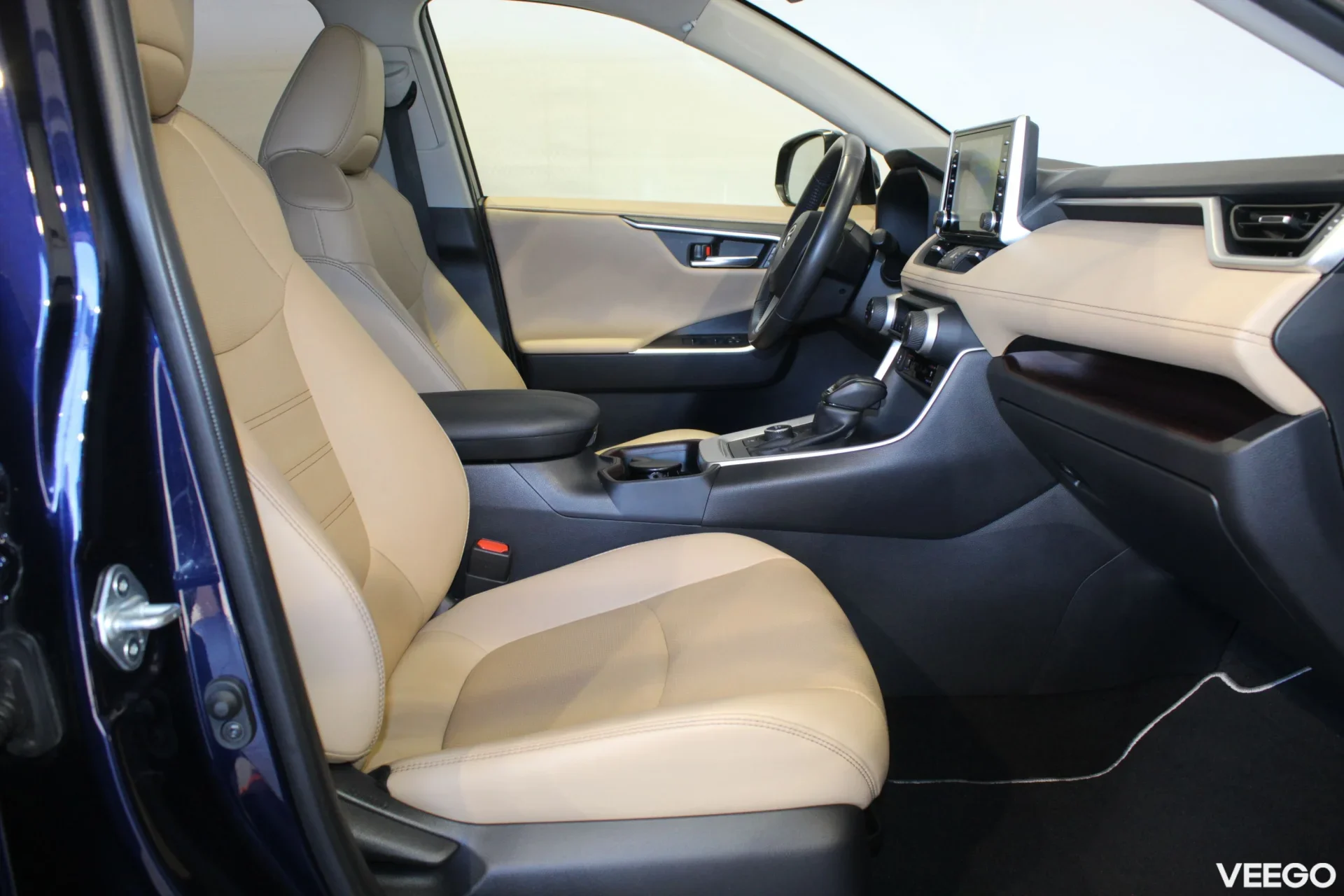 Toyota RAV4 Premium AWD 2.5 131kW