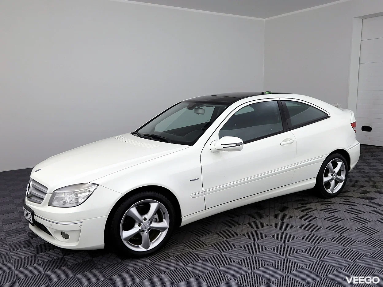 Mercedes-Benz CLC160 1.6 95kW