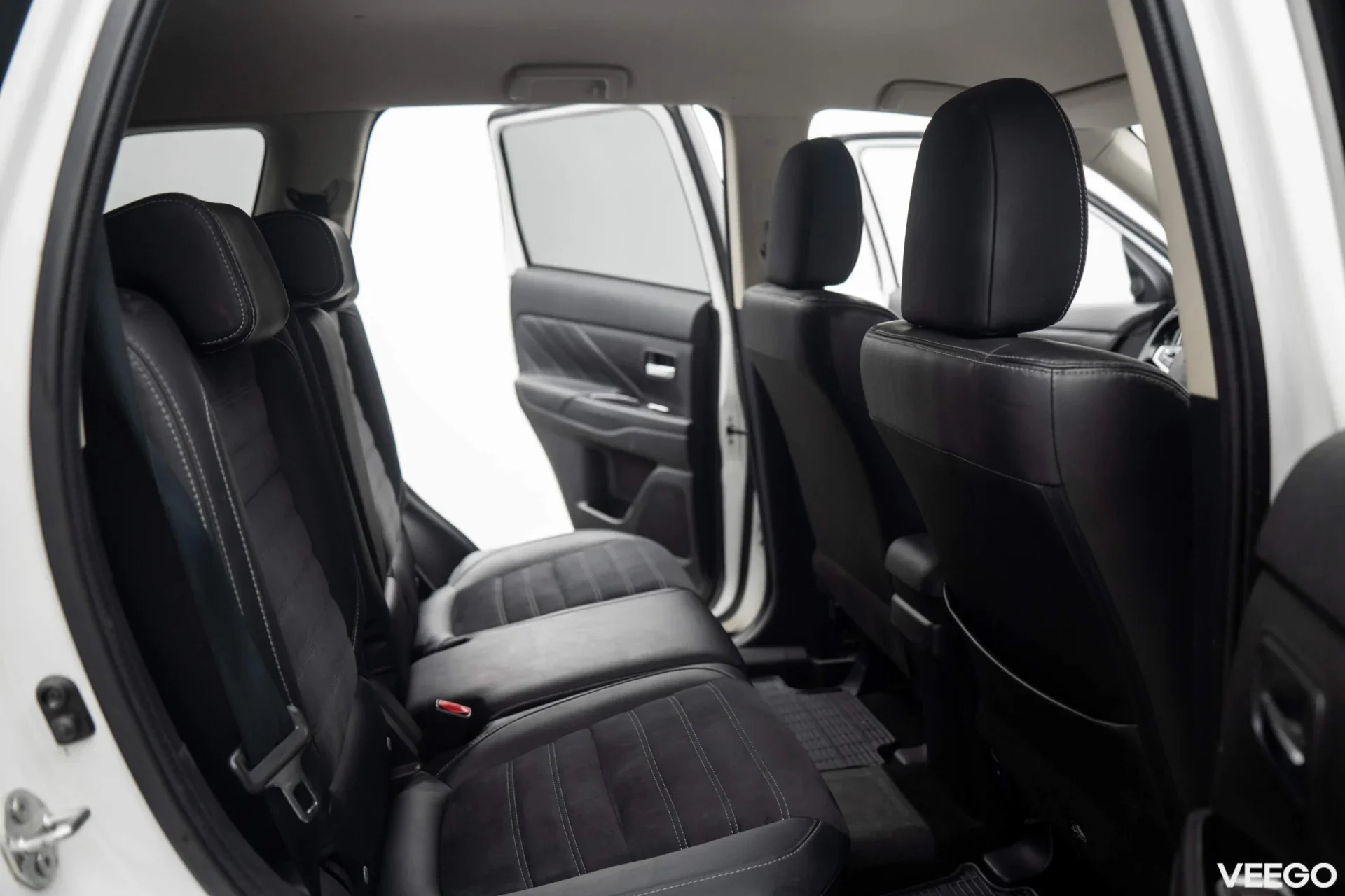 Mitsubishi Outlander Instyle 4WD PHEV 2.0 149kW