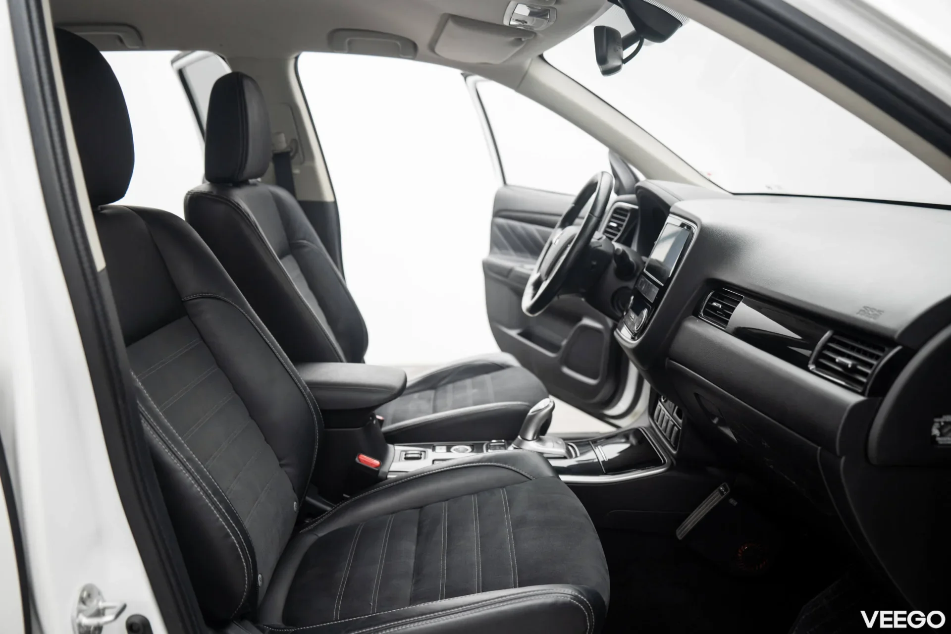 Mitsubishi Outlander Instyle 4WD PHEV 2.0 149kW