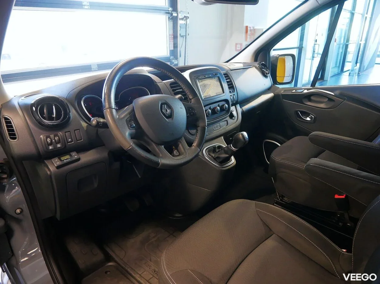 Renault Trafic Grand Passenger 2 107kW