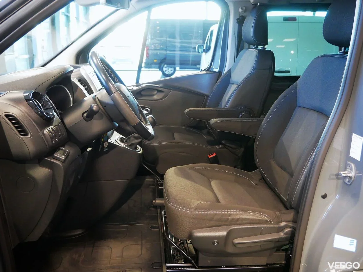 Renault Trafic Grand Passenger 2 107kW