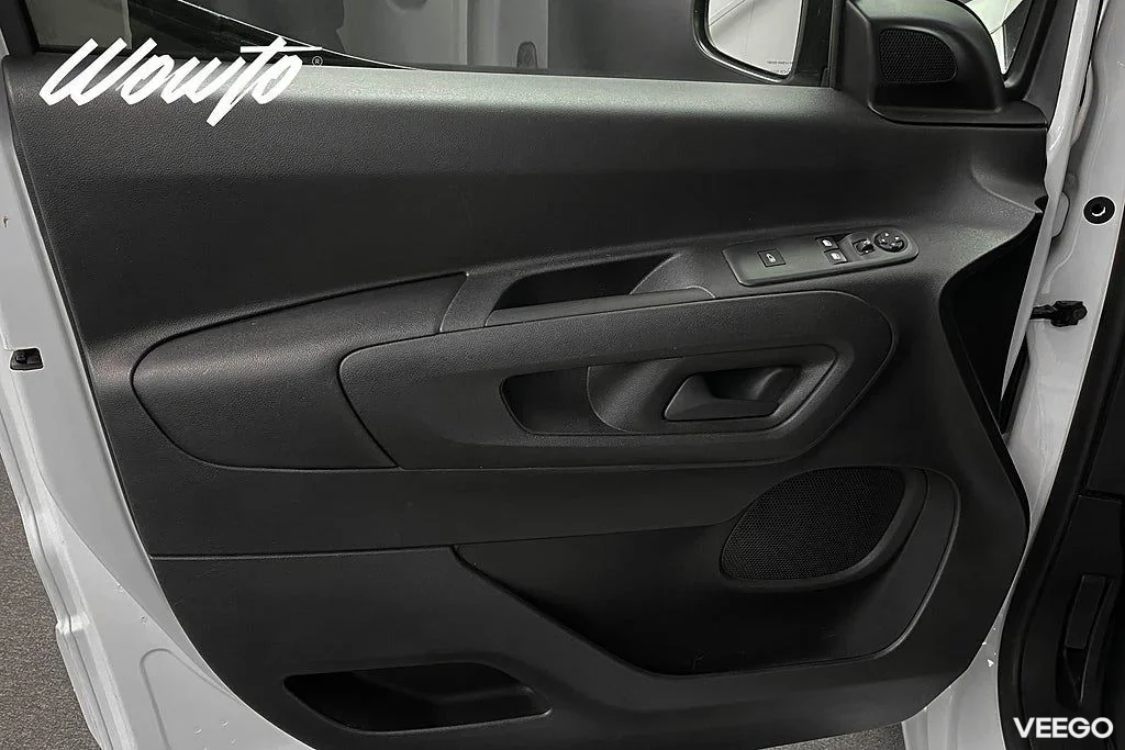 Peugeot Partner Utökad Last 1.5 Aut 130HK 3-Sits L2 /Moms 96kW