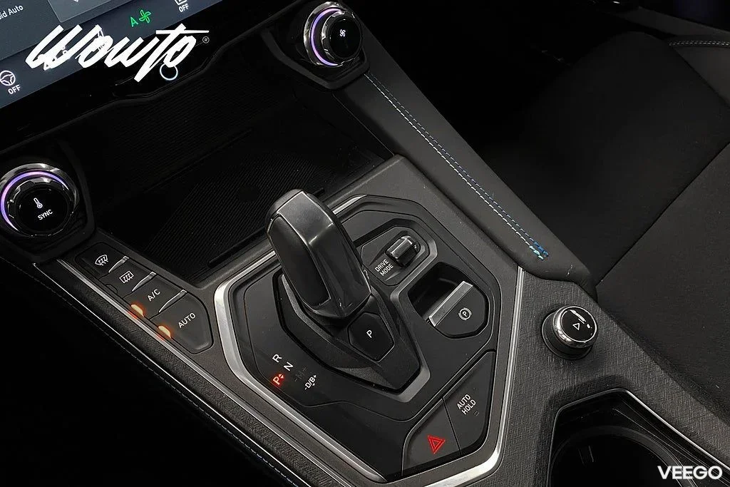 Lynk & Co 01 PHEV DCT 261HK /Drag /Pano /Infinity /360 /Moms 192kW