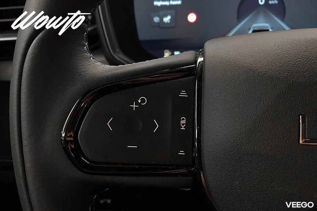 Lynk & Co 01 PHEV DCT 261HK /Drag /Pano /Infinity /360 /Moms 192kW