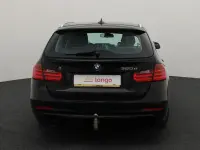 BMW 320 2 120kW thumbnail