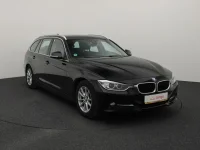 BMW 320 2 120kW thumbnail