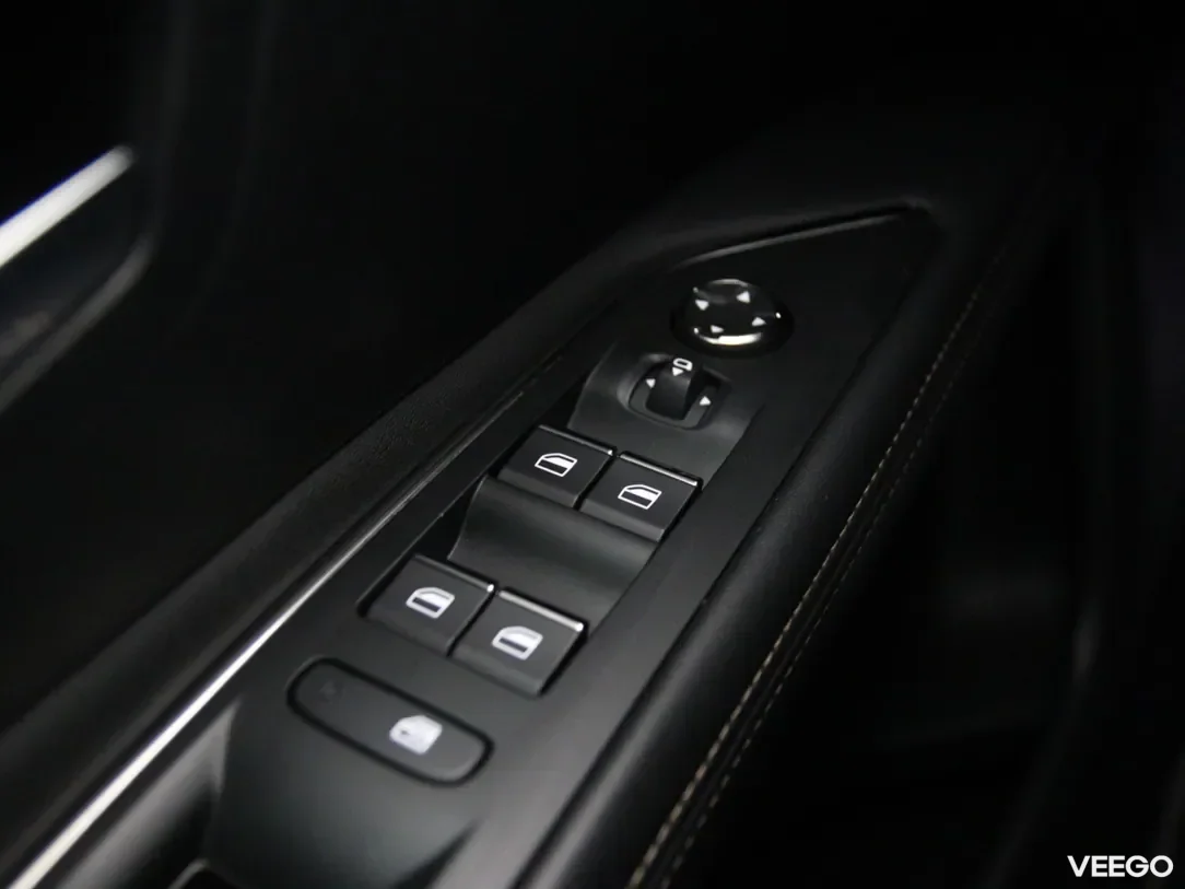 Peugeot 3008 1.2 96kW