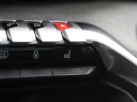 Peugeot 3008 1.2 96kW thumbnail