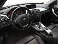 BMW 320 2 120kW thumbnail