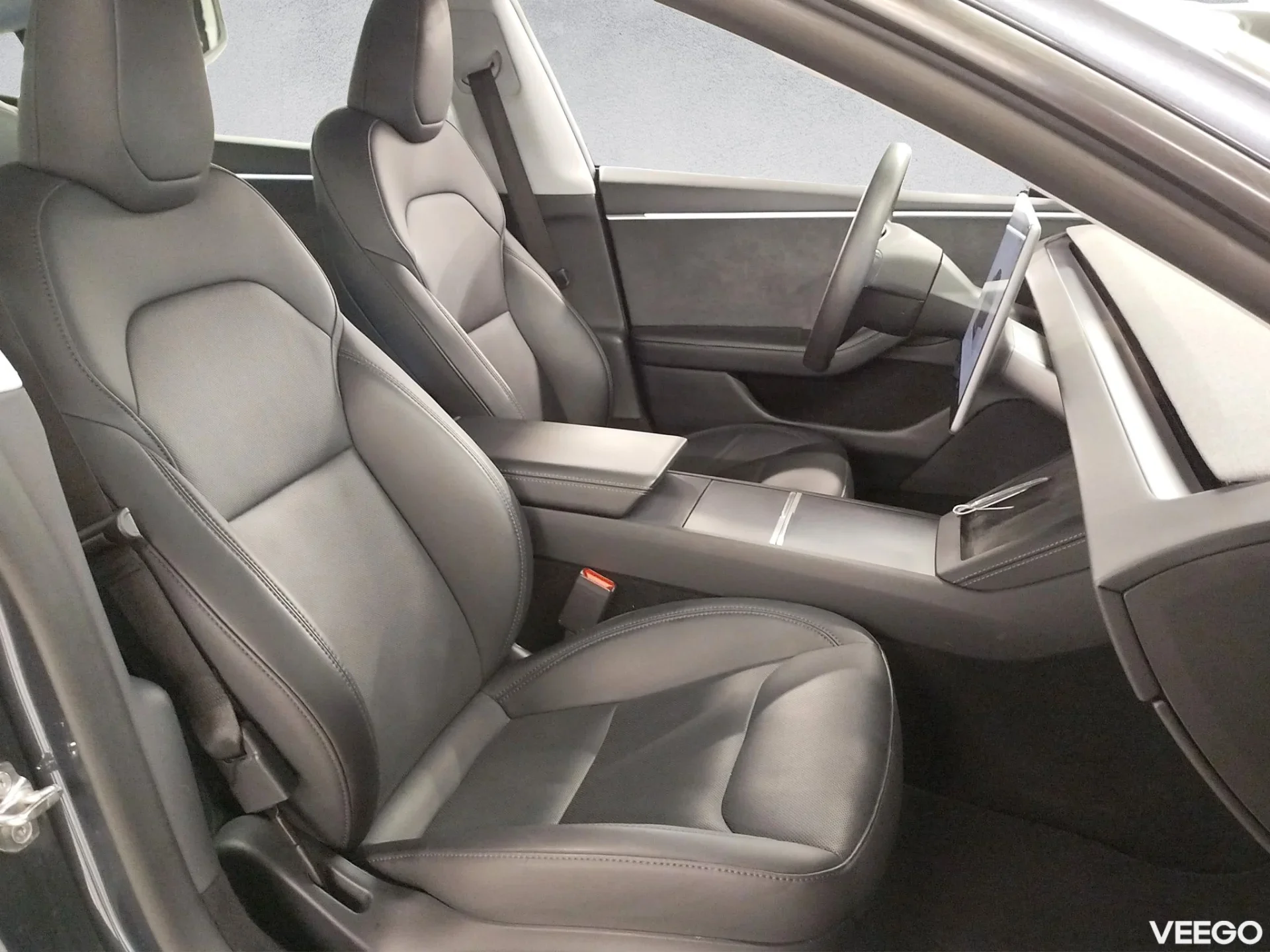 Tesla Model 3 Dual Motor Long-Range AWD